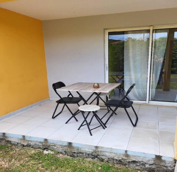 سانت آن Appartement A Saint-Anne - Residence Beauregard المظهر الخارجي الصورة