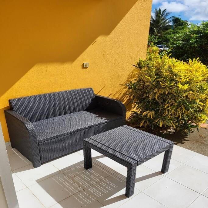 سانت آن Appartement A Saint-Anne - Residence Beauregard المظهر الخارجي الصورة